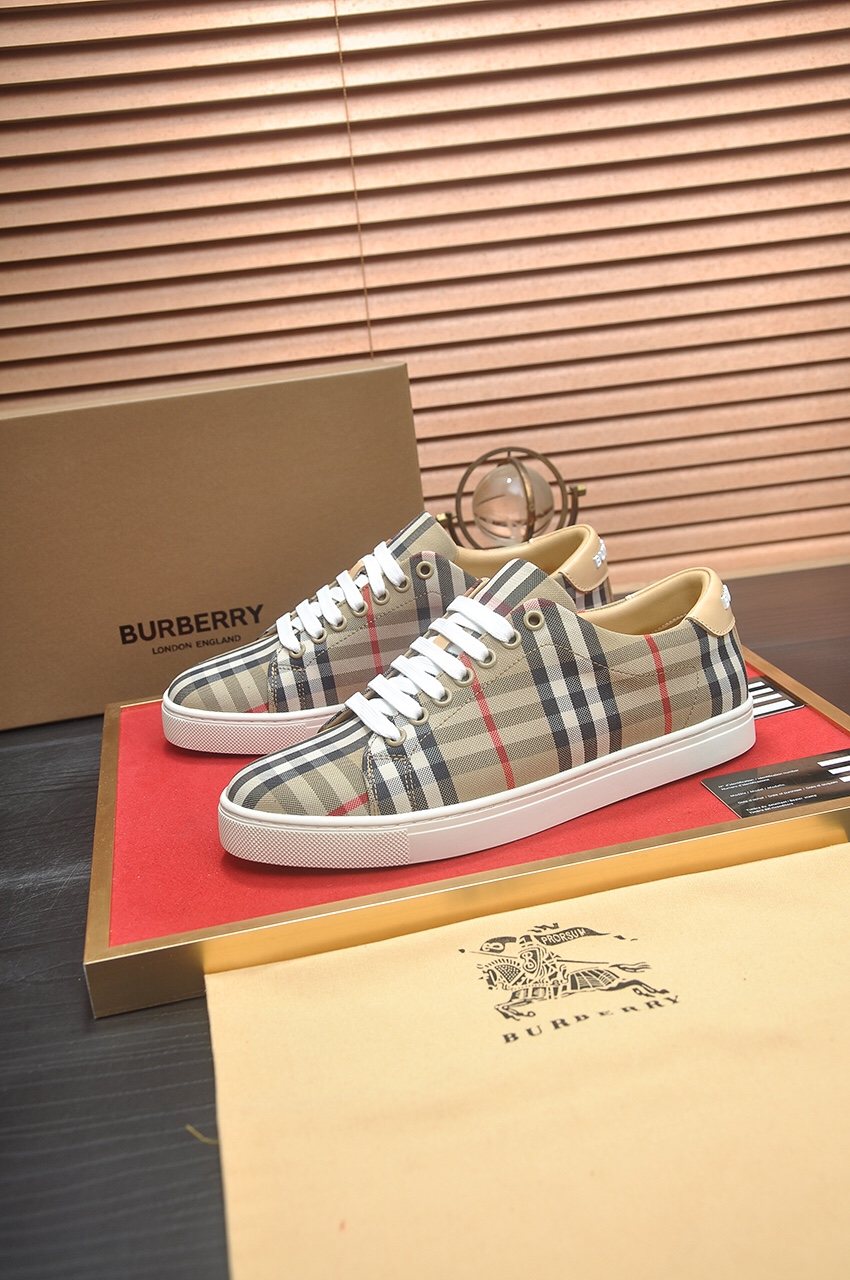 Burberry Beige Check Low-Top Sneakers — front
