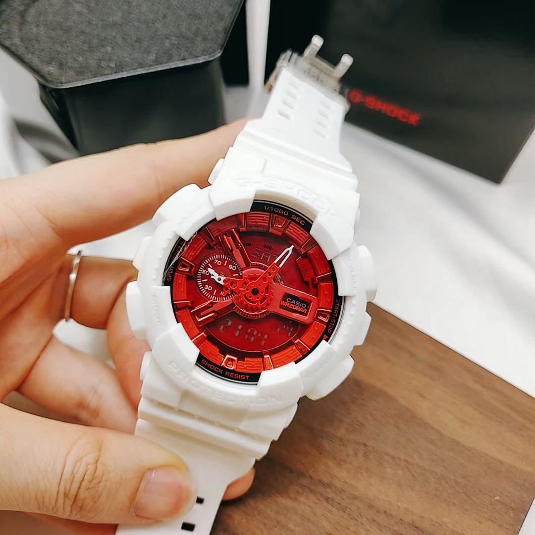 CASIO White Red Dial Watch — detail