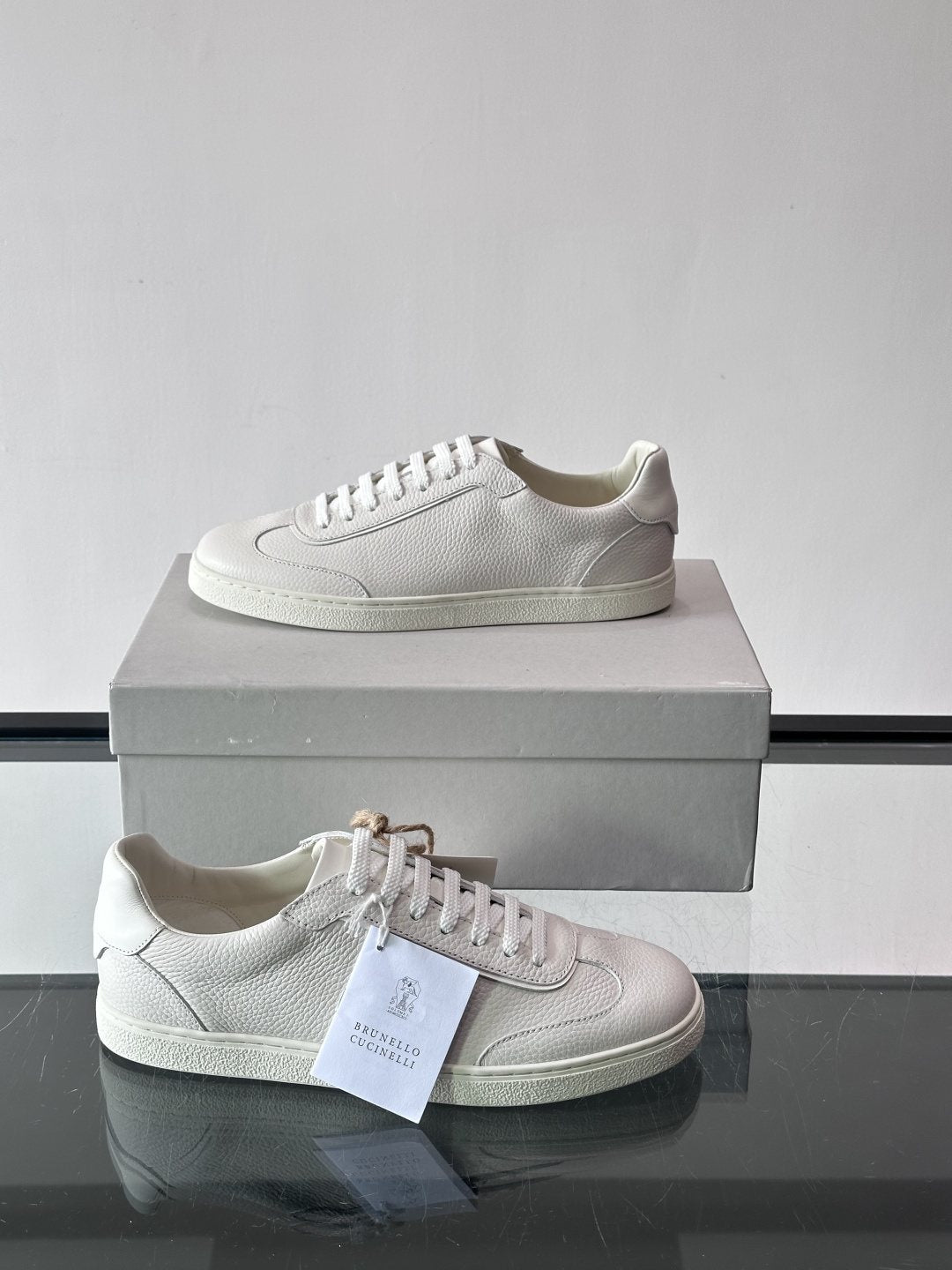 Brunello Cucinelli Light Gray Leather Low-Top Sneakers — side