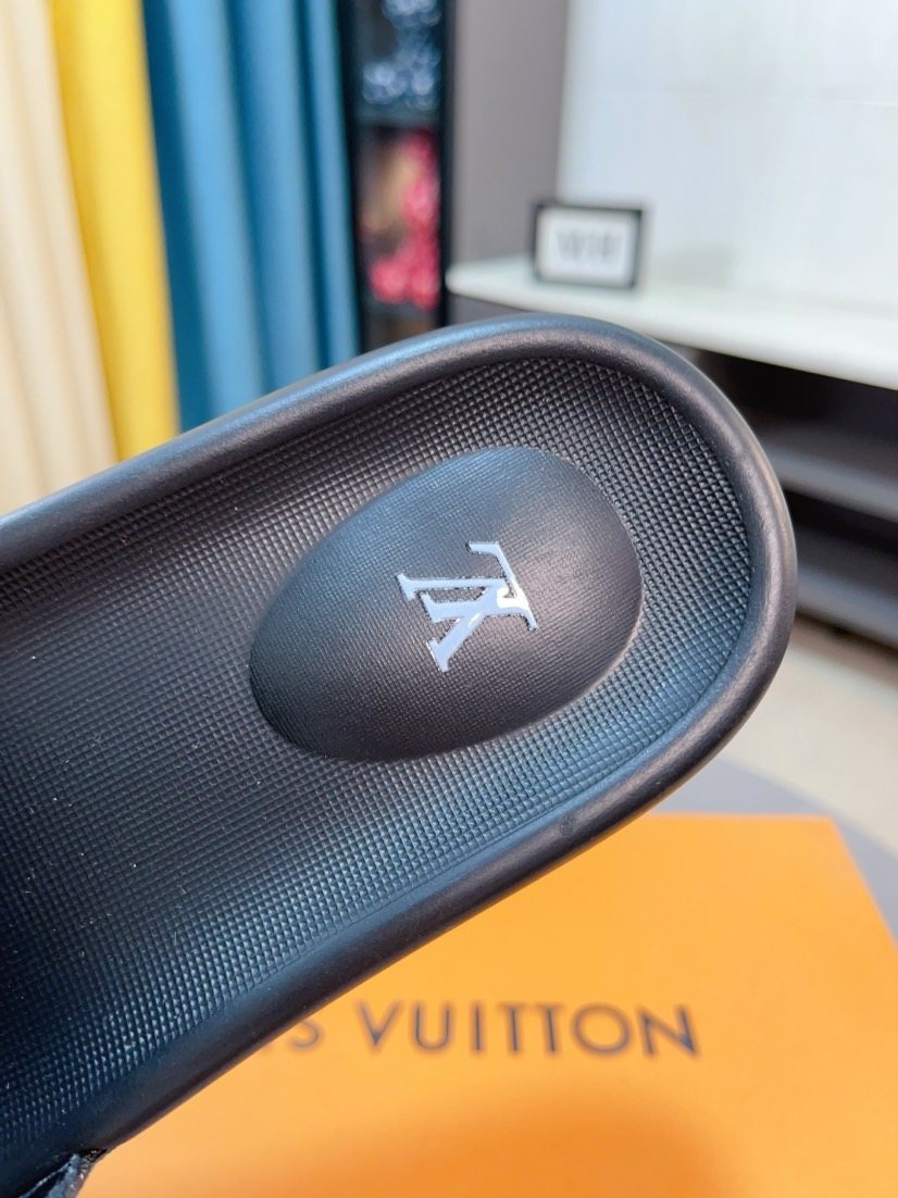 Louis Vuitton Multicolor Graphic Strap Slide Sandals — detail