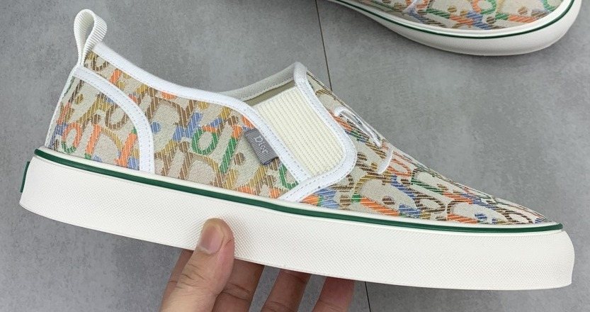 微商相册测试鞋子-Dior Multicolor Canvas Slip-On Shoes — front