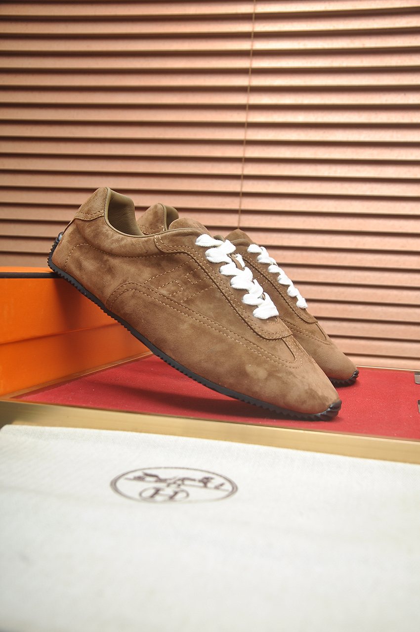 Hermès Brown Low-Top Sneakers — front