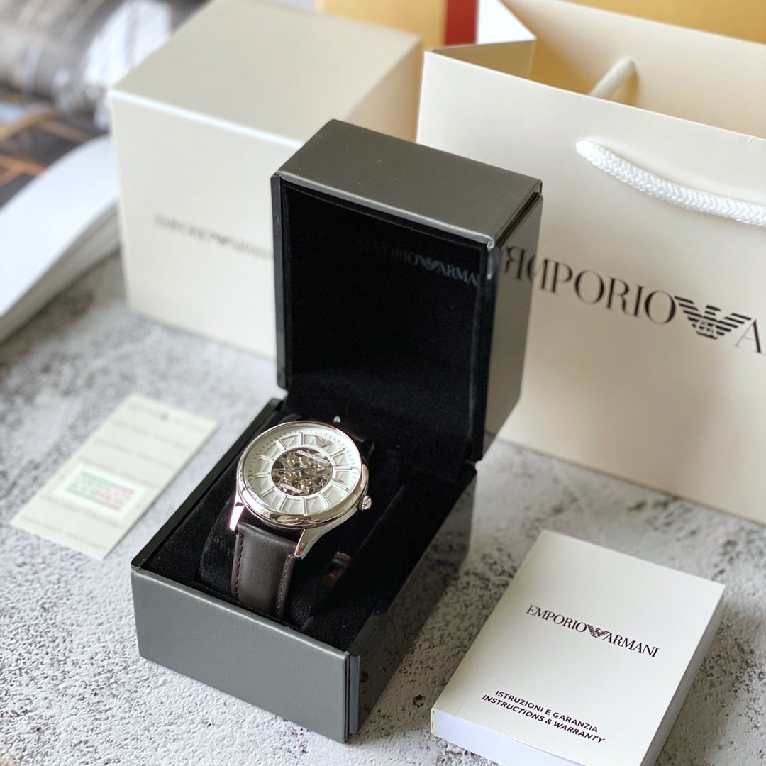 EMPORIO ARMANI Silver White Leather Strap Watch — front