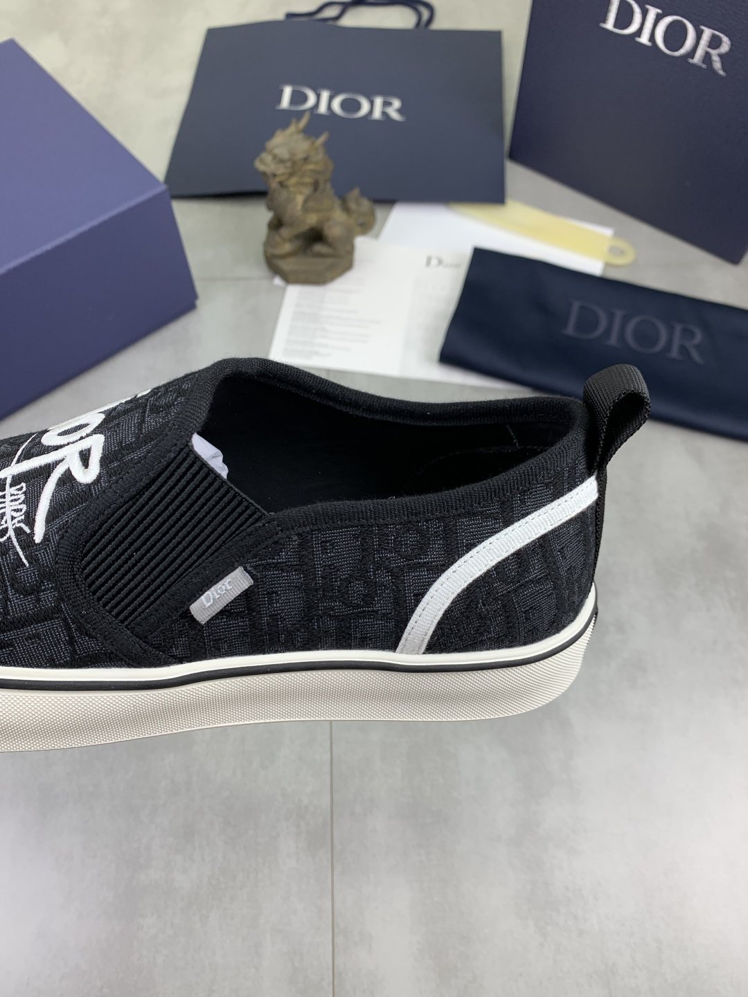 微商相册测试鞋子-Dior Logo-Pattern Canvas Slip-On Sneakers — side