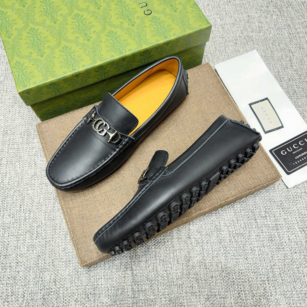 GUCCI Black Metal-Detail Loafers — side