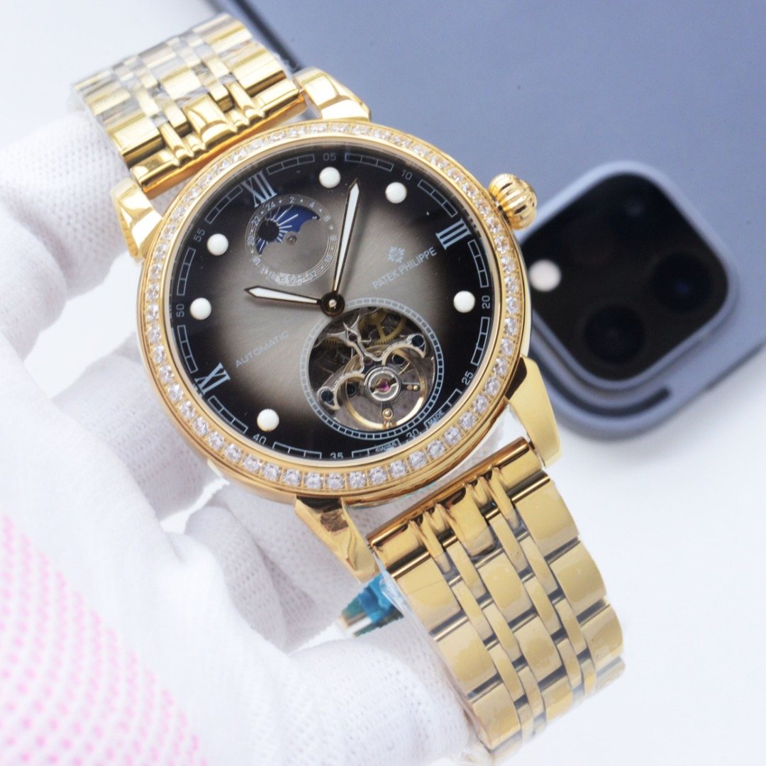 Patek Philippe Gold Bracelet Watch — hero