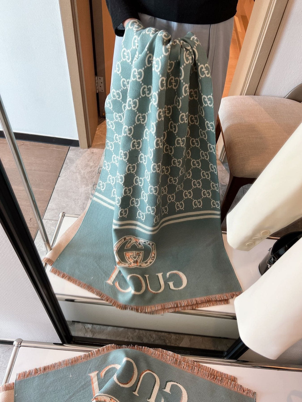 Gucci Jacquard Logo Scarf — front