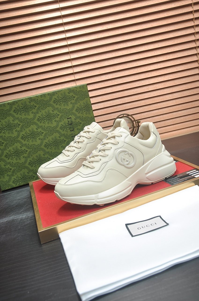 Gucci Tonal Chunky Low-Top Sneakers — front