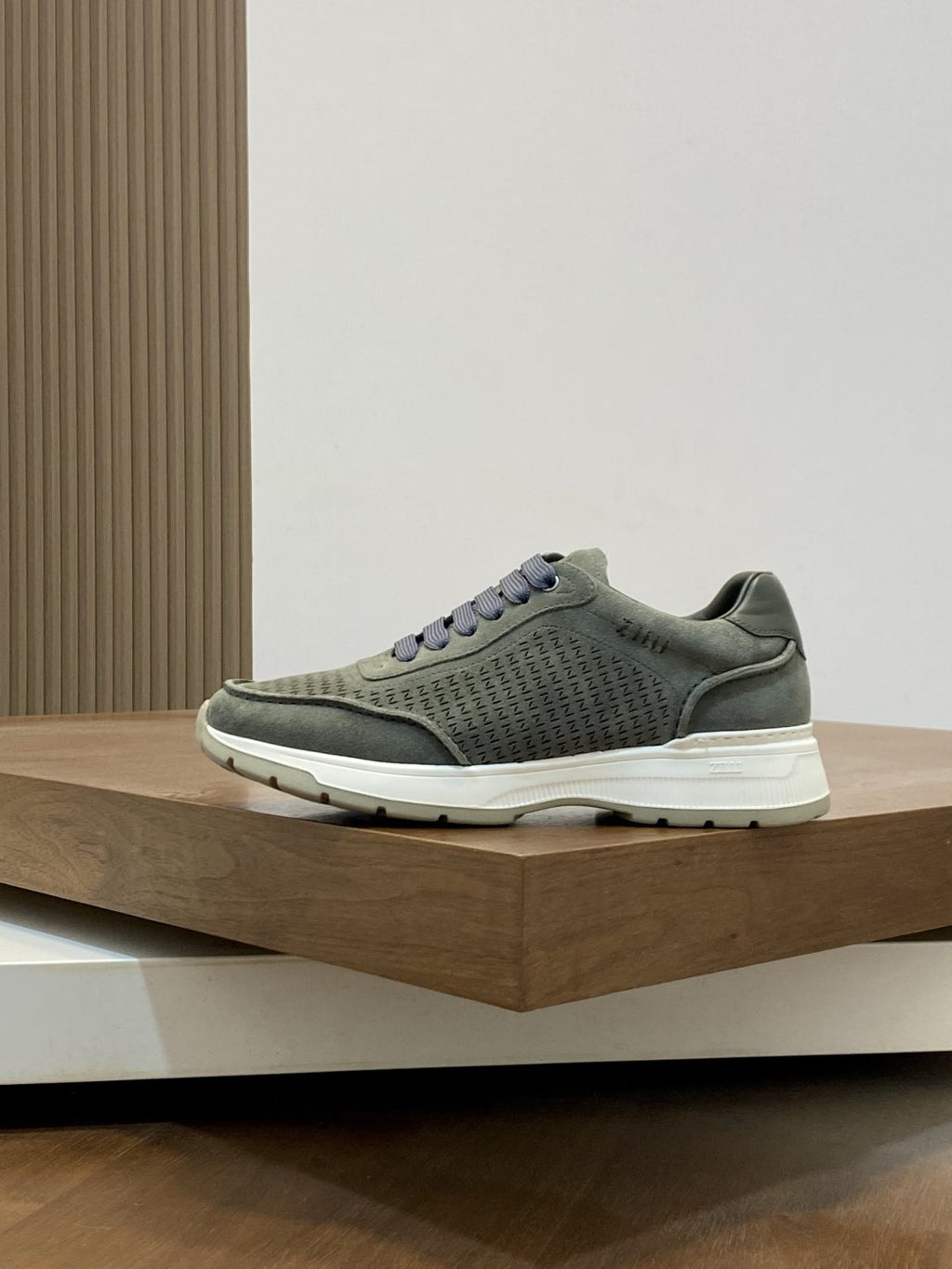Zilli Textured Lace-Up Sneakers — side