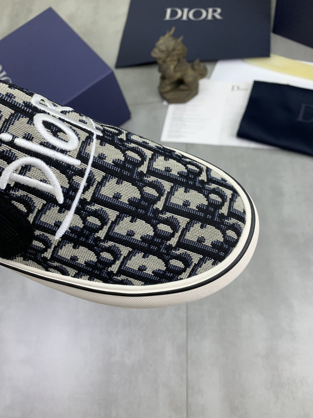 微商相册测试鞋子-Dior Navy Pattern Slip-On Sneakers — detail