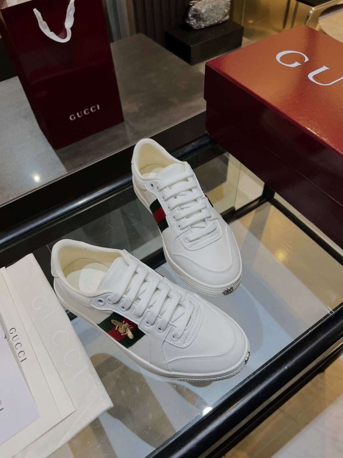 Gucci White Stripe Bee Low-Top Sneakers — front