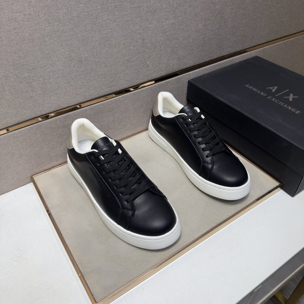 Armani Exchange Contrast Heel Low-Top Sneakers — hero