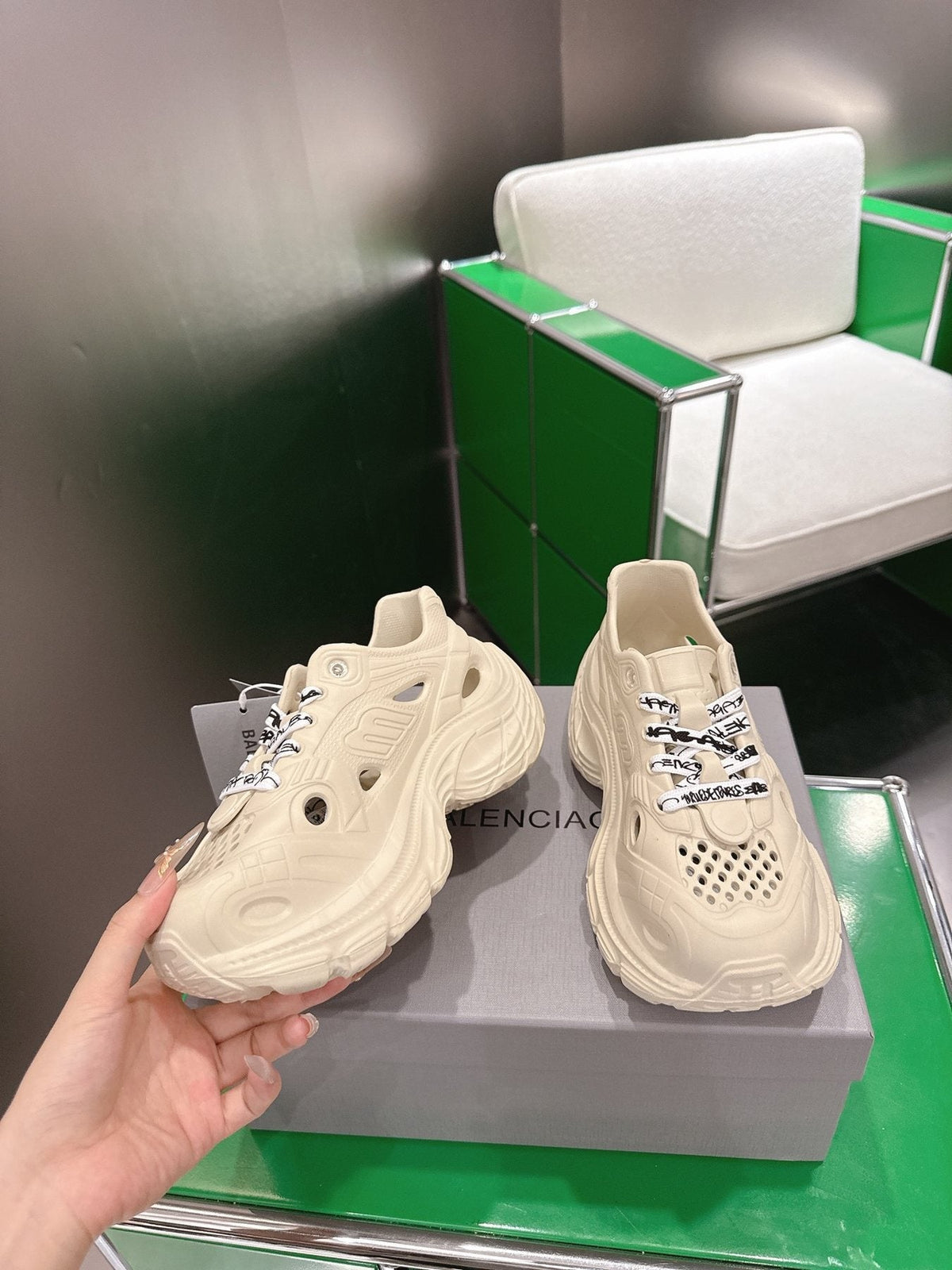Balenciaga Cream Chunky Sneakers — model