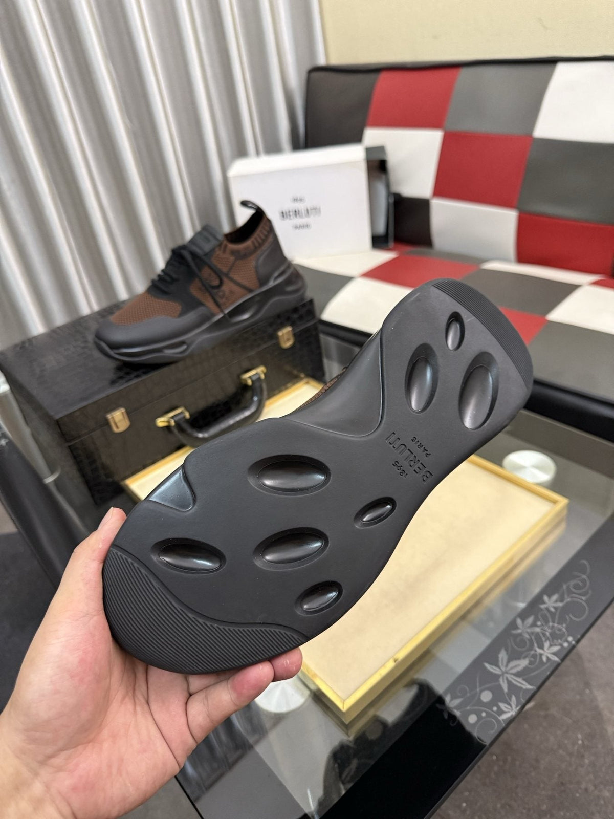 微商相册测试鞋子-Berluti Men's Mesh Low-Top Sneakers — detail