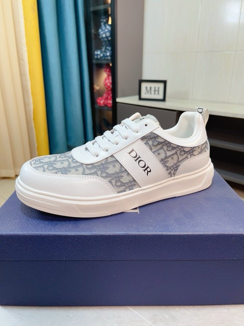 Dior Patterned Low-Top Sneakers — side