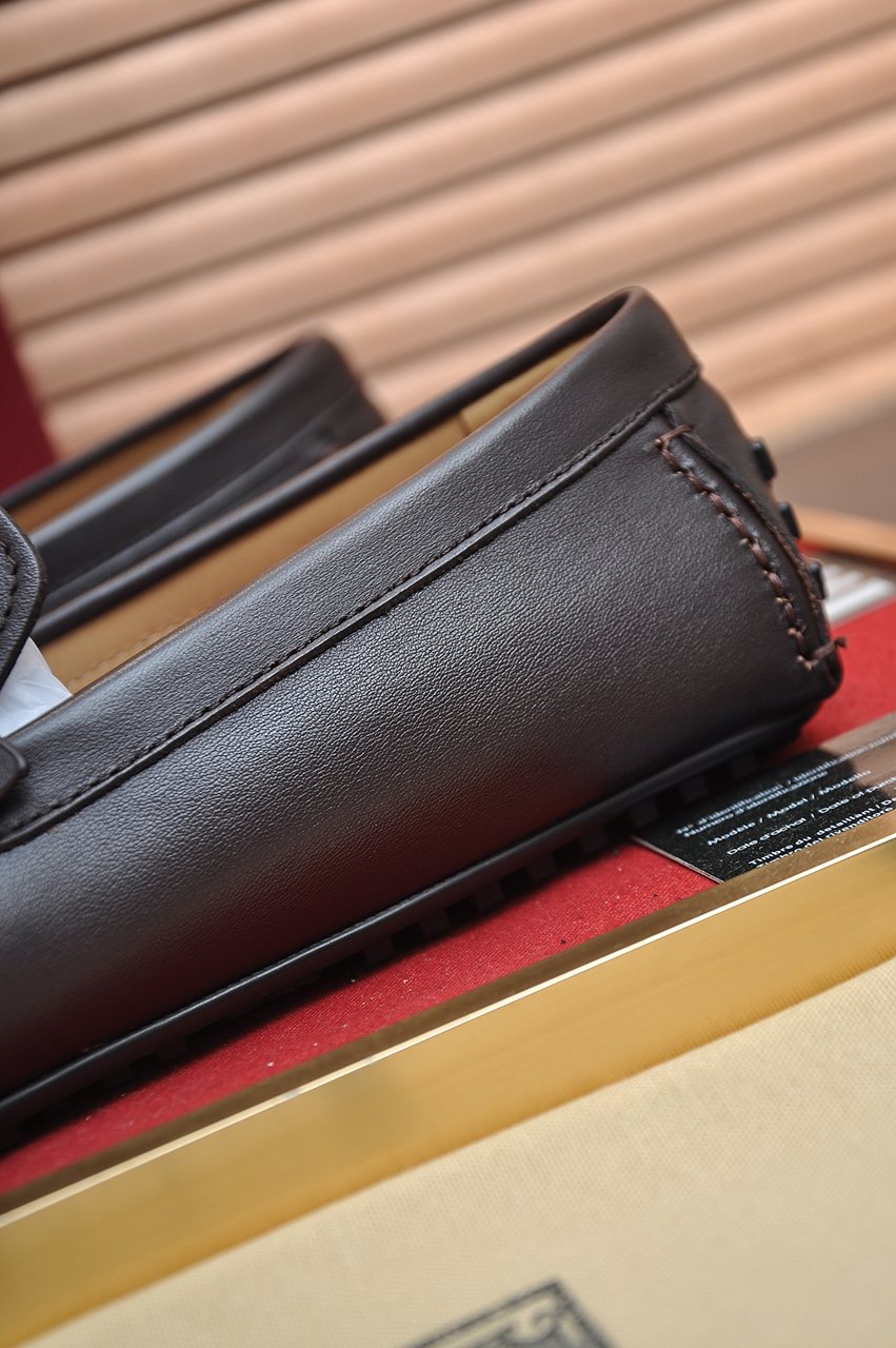 Gucci Horsebit Loafers — detail