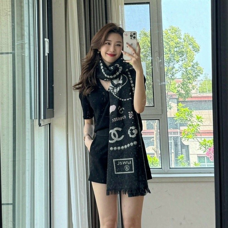 Chanel Pearl Motif Fringe Scarf — front