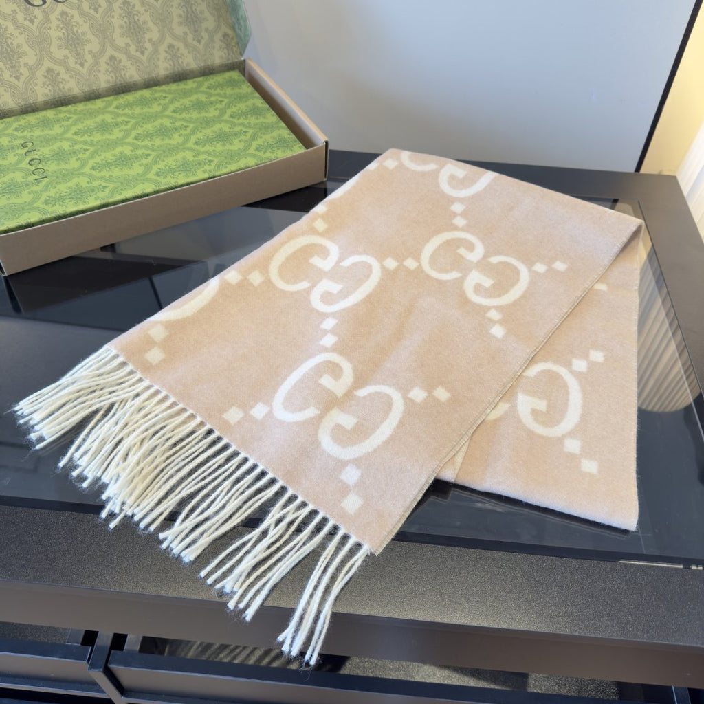 Gucci Fringed Interlocking Motif Scarf — front