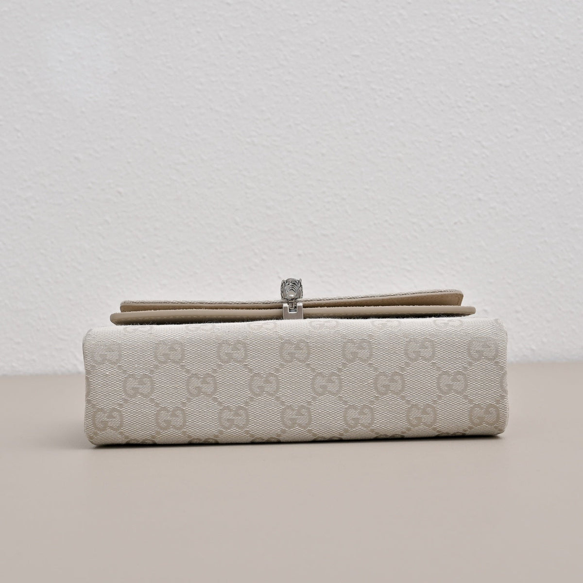 Gucci GG Dionysus Small Tiger Head Shoulder Bag
